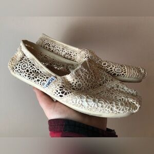 Toms | Alpargata Natural Moroccan Crochet Slip-Ons